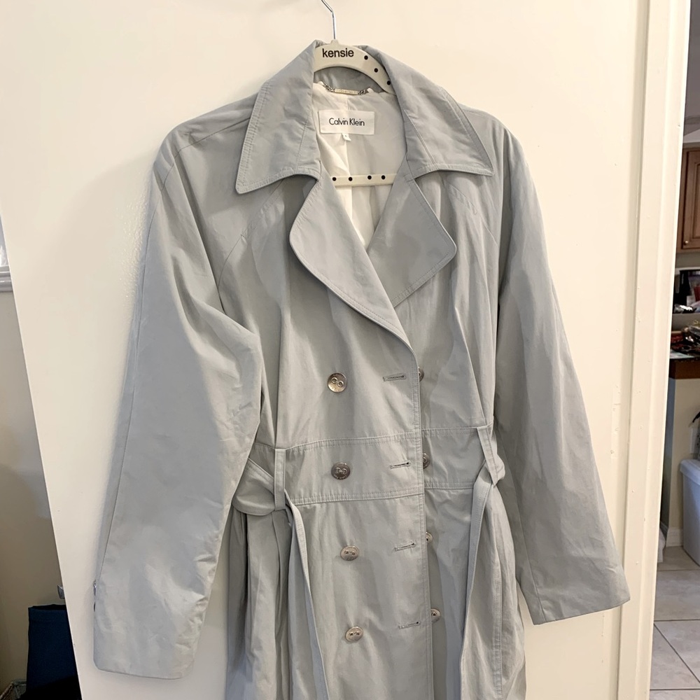 NWT Calvin Klein Trench Coat with Silver Tone Buttons and a Removable Belt.